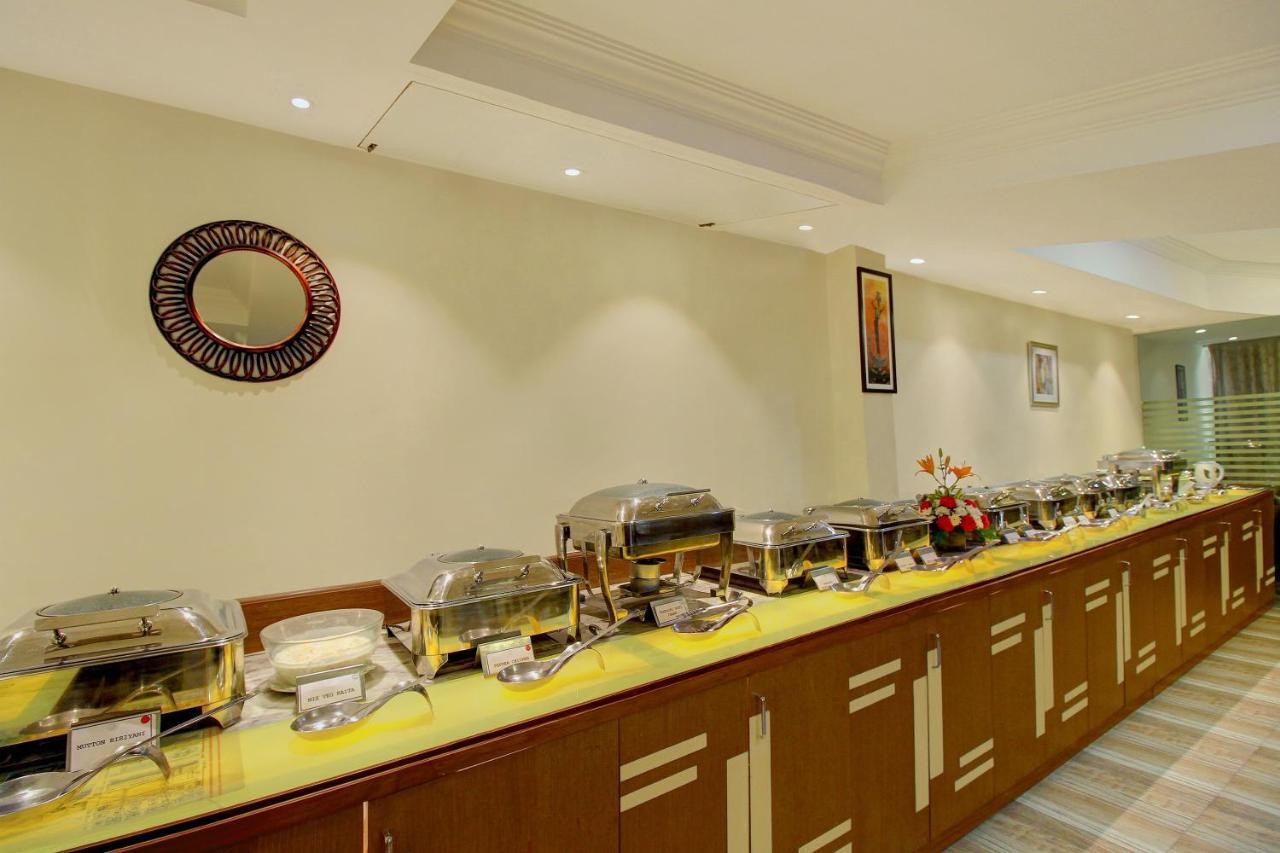 Monarch Brigade Road Otel Bangalore Dış mekan fotoğraf