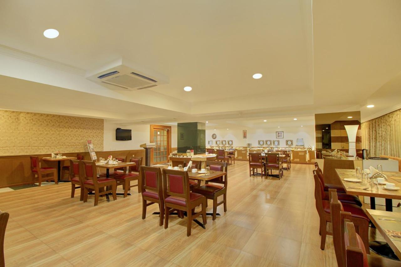 Monarch Brigade Road Otel Bangalore Dış mekan fotoğraf