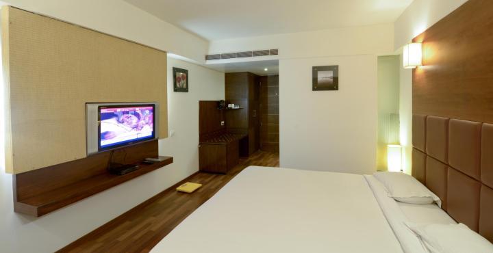 Monarch Brigade Road Otel Bangalore Dış mekan fotoğraf