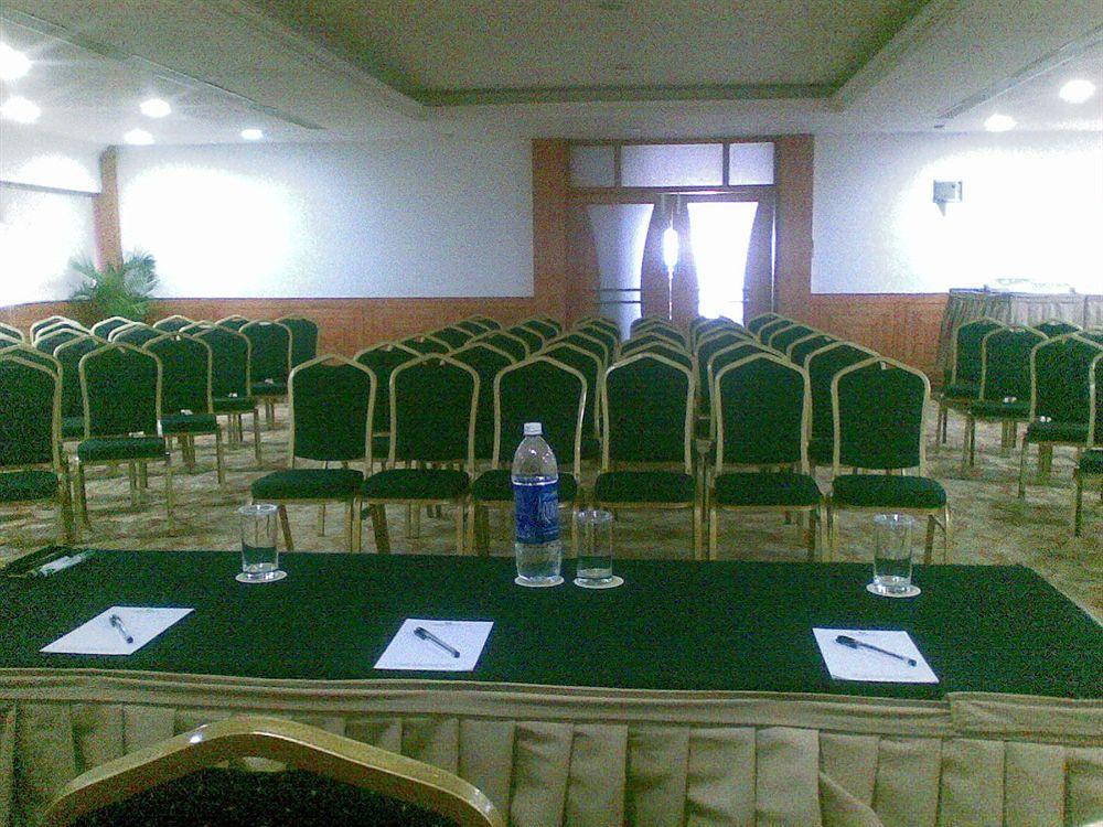 Monarch Brigade Road Otel Bangalore Dış mekan fotoğraf