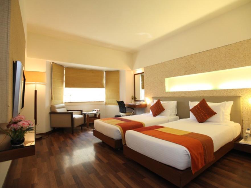 Monarch Brigade Road Otel Bangalore Dış mekan fotoğraf