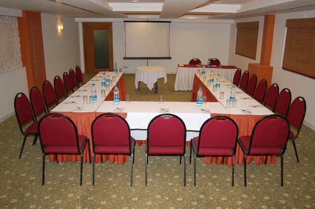 Monarch Brigade Road Otel Bangalore Dış mekan fotoğraf